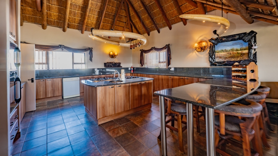 5 Bedroom Property for Sale in Suiderstrand Western Cape